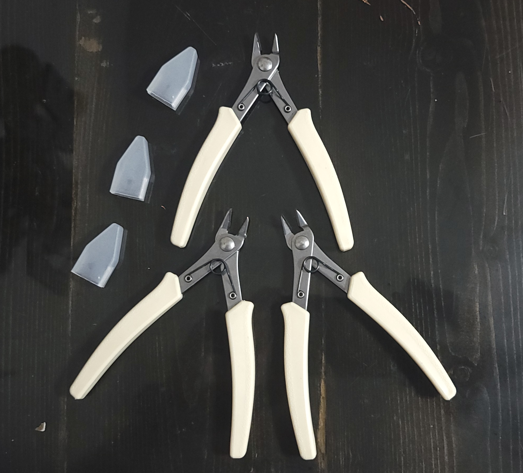 Walnut Shears | Sharp Cutting Tools for Shell Removal | Black